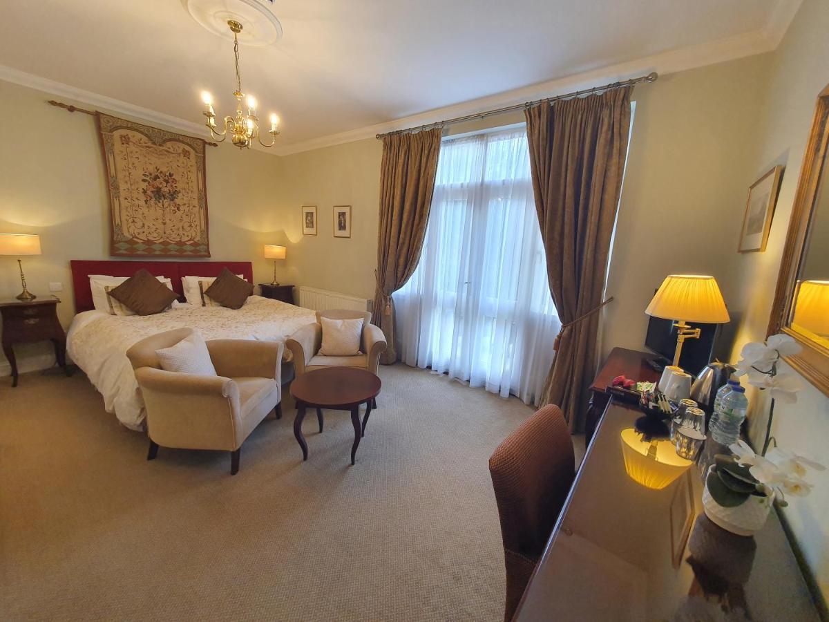 Ditton Lodge Kingston upon Thames  Exteriör bild