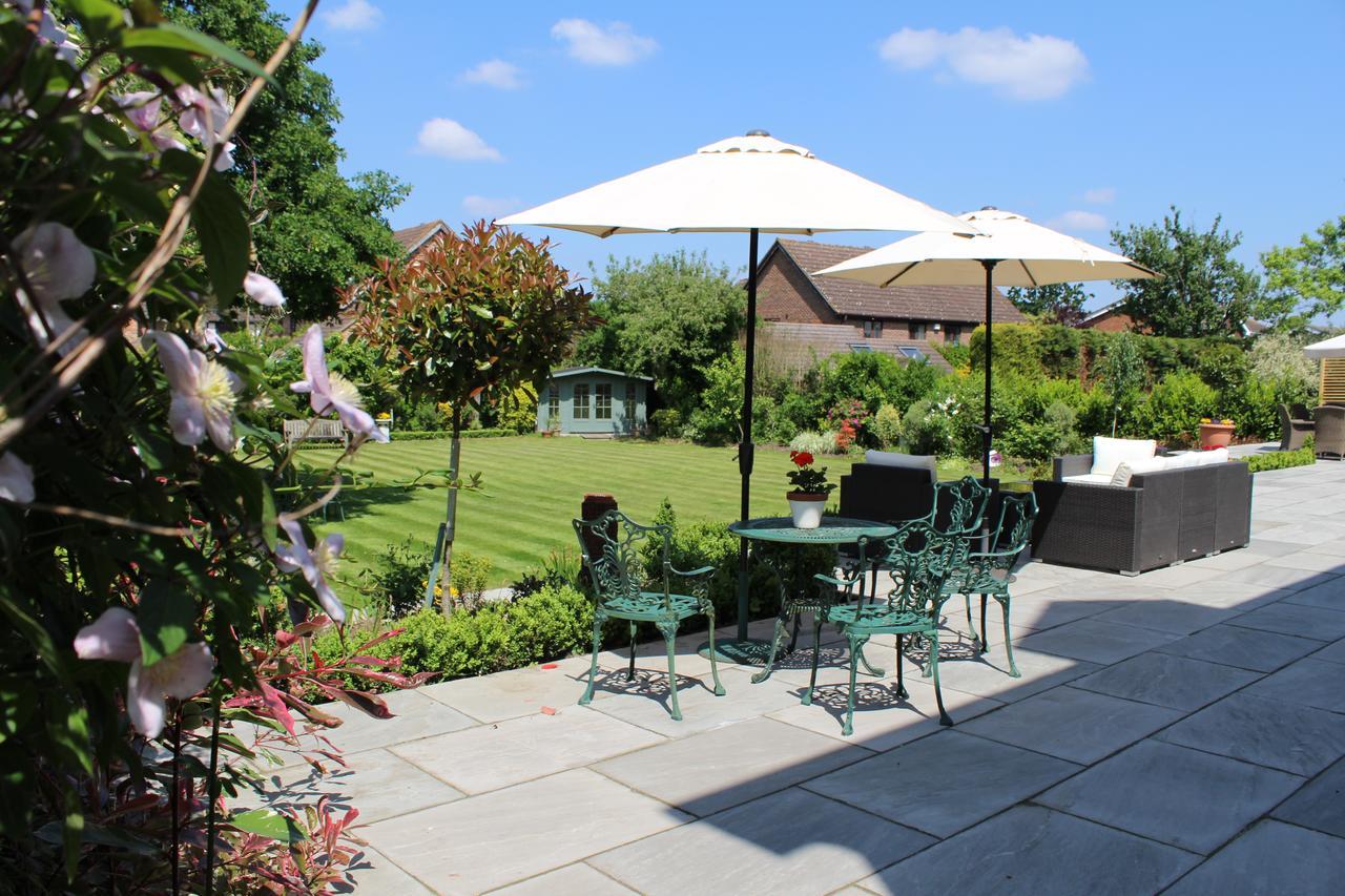 Ditton Lodge Kingston upon Thames  Exteriör bild